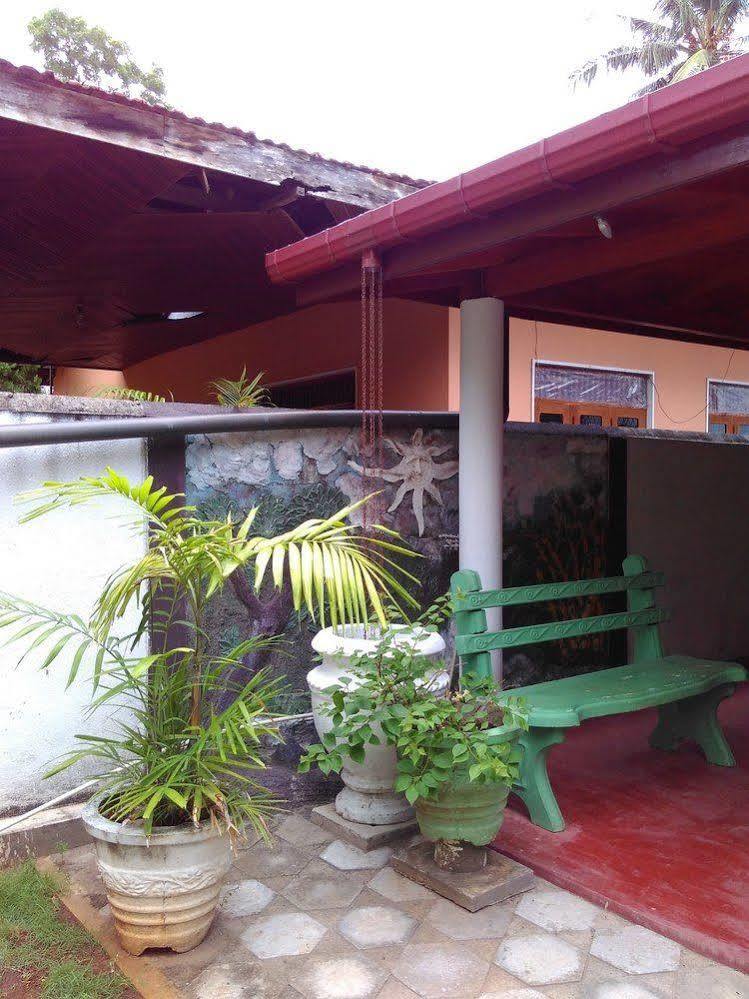 Sanoga Holiday Resort Tissamaharama Exteriör bild