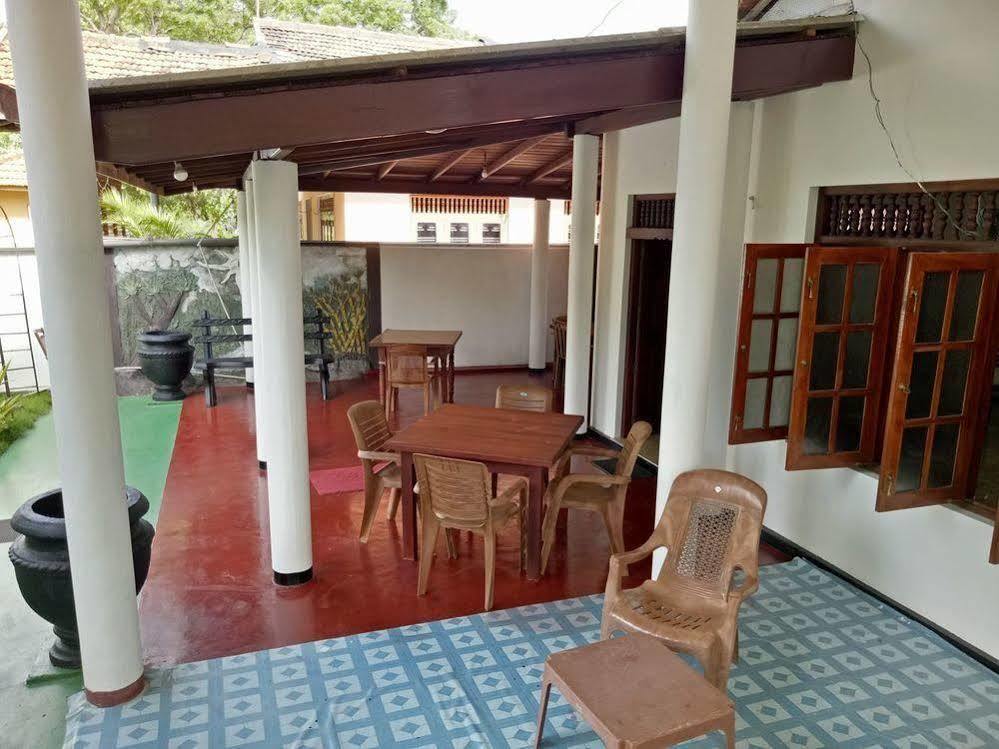 Sanoga Holiday Resort Tissamaharama Exteriör bild